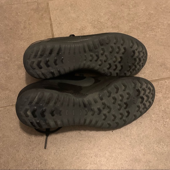 Nike Boys/Mens Black Turf Soccer Shoes - Picture 5 of 7